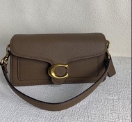 多色Coach crossbody bag shoulder bag手扲袋 斜孭袋 單肩 酒神包