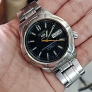 SEIKO 5 sports 23 jewell automatic/
seiko 7s36-00B0 second original. 