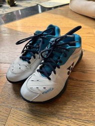 Yonex yu 65z3 羽毛球鞋 240cm