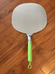 不鏽鋼精鋼意大利薄餅鏟Weber Pizza Peel with Green Handle