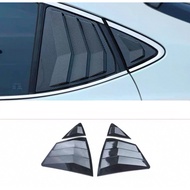 ฝาครอบบานเกล็ดกระจกสามเหลี่ยมข้างประตูด้านหลัง Camry 2025