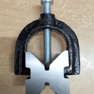 V-Block With Claim 75 MM
