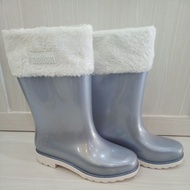 Preloved Kids Boots M3li55a