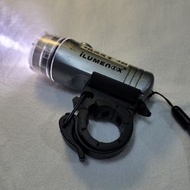 iLUMENOX艾諾門-黑金剛0.5瓦聚光燈 三光前燈 兩段式 自行車用手電筒 灰色 SS-L122