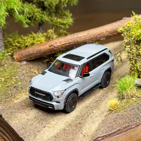 CM 1:64 Sequoia diecast model car