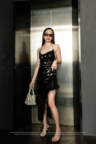 #7242 SML เดรสคล้องคอ สายเพชรปักกลิตเตอร์ ขอบขนนก ชุดออกงาน ชุดไปงาน ชุดไปปาร์ตี้ ชุดไปเดท ชุดราตรี 