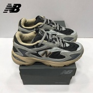 Sepatu NB New Balance 725 Silver Black Sail Gum