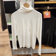 รับหิ้วของแท้ uniqlo เสื้อยืดผู้หญิง ผ้าฟลีซ Heattech คอเต่า แขนยาว