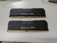 Crucial Ballistix RGB 32GB(2 X 16GB) DDR4 320OMHzC16 - Black