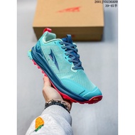 Altra Lone Peak 9+ Running Shoes
