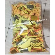 Folding prayer paper