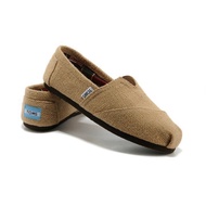 ลำลองผ้าใบผ้าใบ TOMS แบบดั้งเดิมขี้เกียจลำลองรองเท้าส้นเตี้ยผู้ชายสีเหลืองน้ำตาล100%