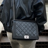 Chanel • Le Boy 28 經典菱格紋牛皮大號鏈條包 附購證、保卡