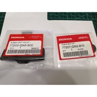 Rubber seat mount EX5 Hp/Dream - 77203-GN5-900 / 77207-GN5-910