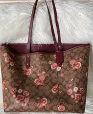 SOLD tas coach reversible tote preloved