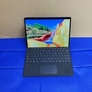 Microsoft Surface Pro 9 - i7