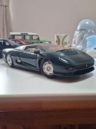 Jaguar XJ220 模型車