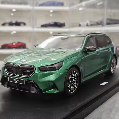 GT Spirit Resin Material 1:18 Scale 2024 BMW M5 TOURING ISLE Limited Edition Simulation Resin Car Mo