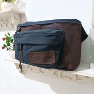 Vintage 94 Eastpak bum bag leather