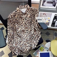 เสื้อเชิ้ตแขนยาวผู้ชายลายเสือดาวสไตล์ฮาวายฤดูร้อนแบบบาง กางเกงขาสั้นทรงหลวม ความยาวปกติ คอเหลี่ยม แฟ