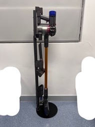 Dyson v7 Trigger (w/ Floor Stand)