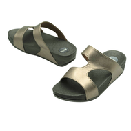 รองเท้าแตะแบบสวมคอมฟอร์ท (COMFORT SANDALS) J77405