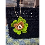 4-leaf clover wool keychain