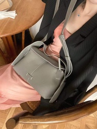 Eaves Bag Hanging Ear Series New Arrival Leather Special-Interest Design Large Capacity Versatile Wo