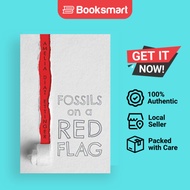 Fossils On A Red Flag | Amelia Díaz Ettinger | Paperback | English Edition  | 9781646624423