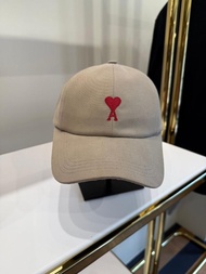 Ami Paris Cap