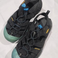 sendal Keen Second 23,5 CM
