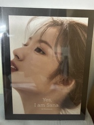 TWICE Sana 1st Photobook Yes, I am Sana. 有小卡