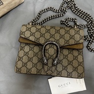買酒神迎財神 🐯 爆紅款［新春限定低價］Gucci Dionysus GG Supreme 酒神虎頭鍊條包