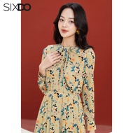 Đầm hoa chiffon xếp ly dài tay SIXDO (Green Nuggets Floral Midi Chiffon Dress)