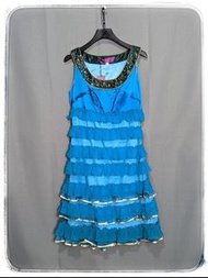 設計師洪英妮Robyn Hung層層蛋糕裙擺微閃耀藍色削肩長洋裝 A1227【點點藏物】