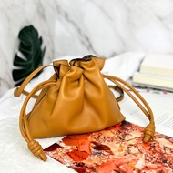 Loewe Flamenco 系列肩背包福袋包