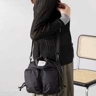 日本 FREDRIK PACKERS 黑色尼龍布 BOUNCE 束口 斜咩袋