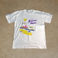 Vintage Bahama Mama Cat Beach T-Shirt - Medium
