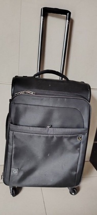 24吋Antler suitcase luggage 黑色旅行喼 轻便布箱旅行拉杆行李箱可扩展托运