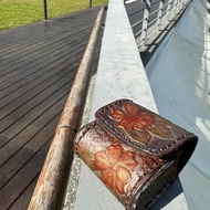 Manzoku | 可訂製 | 純手工皮革雕刻縫製 | 真皮花卉耳機保護套殼