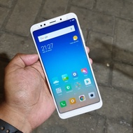 Handphone Hp Xiaomi Redmi 5 Plus 4/64 Second Bekas Murah
