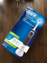 Oral-B vitality 100 多動向充電電動牙刷 黑色