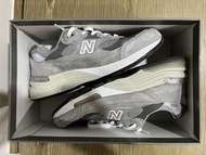 New Balance M992GR 灰色運動鞋