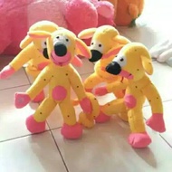 BONEKA HIASAN KACA MOBIL ADA CEPLOKAN