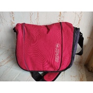 Hi tec sling bag
