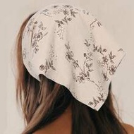 ผ้าพันคอผู้หญิง 1 ชิ้น สี Khaki ลายดอกไม้หรูหรา ผ้าพันคอ เครื่องประดับผม แฟชั่น ผ้าโพกหัว, ของใช้ในโ