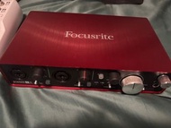 Focusrite Scarlett 2i4 ,Yamaha AG06