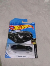 Hot wheels 15 MERCEDES AMG GT
