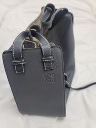 Loewe 灰色皮革Puzzle手袋