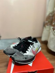 Nike Flyknit Racer